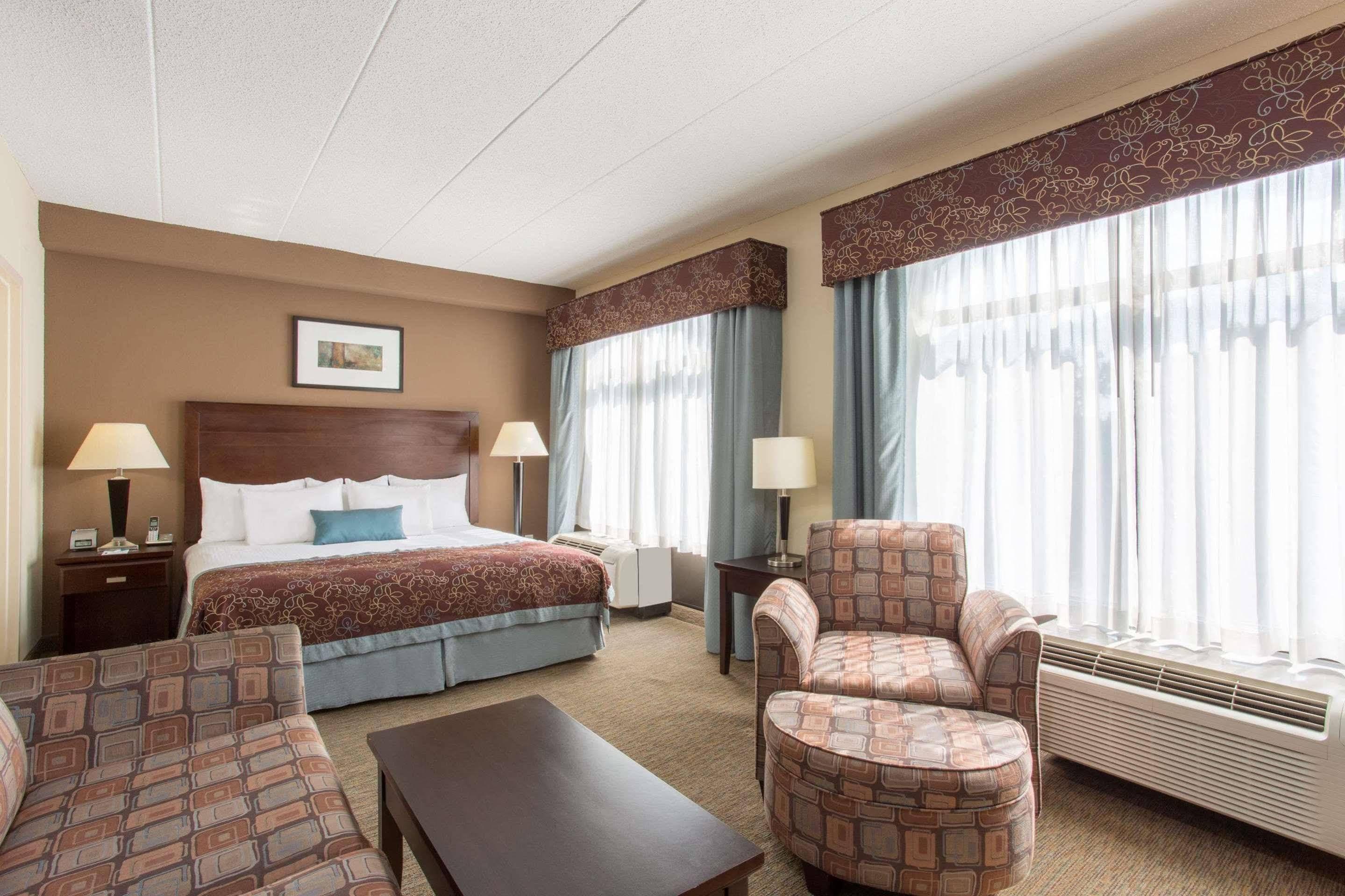 Holiday Inn Fredericksburg - Conference Center By Ihg Екстериор снимка
