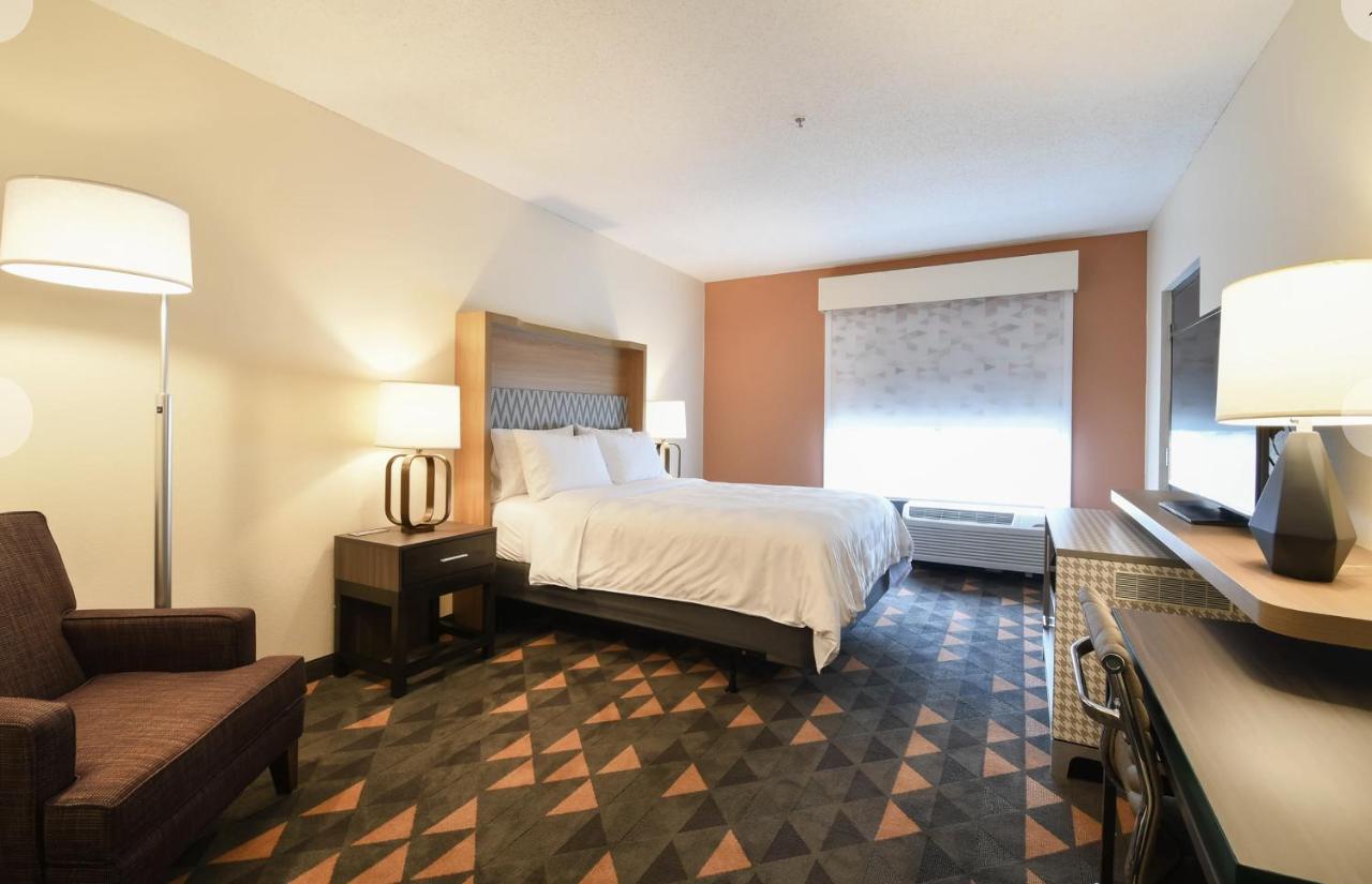 Holiday Inn Fredericksburg - Conference Center By Ihg Екстериор снимка