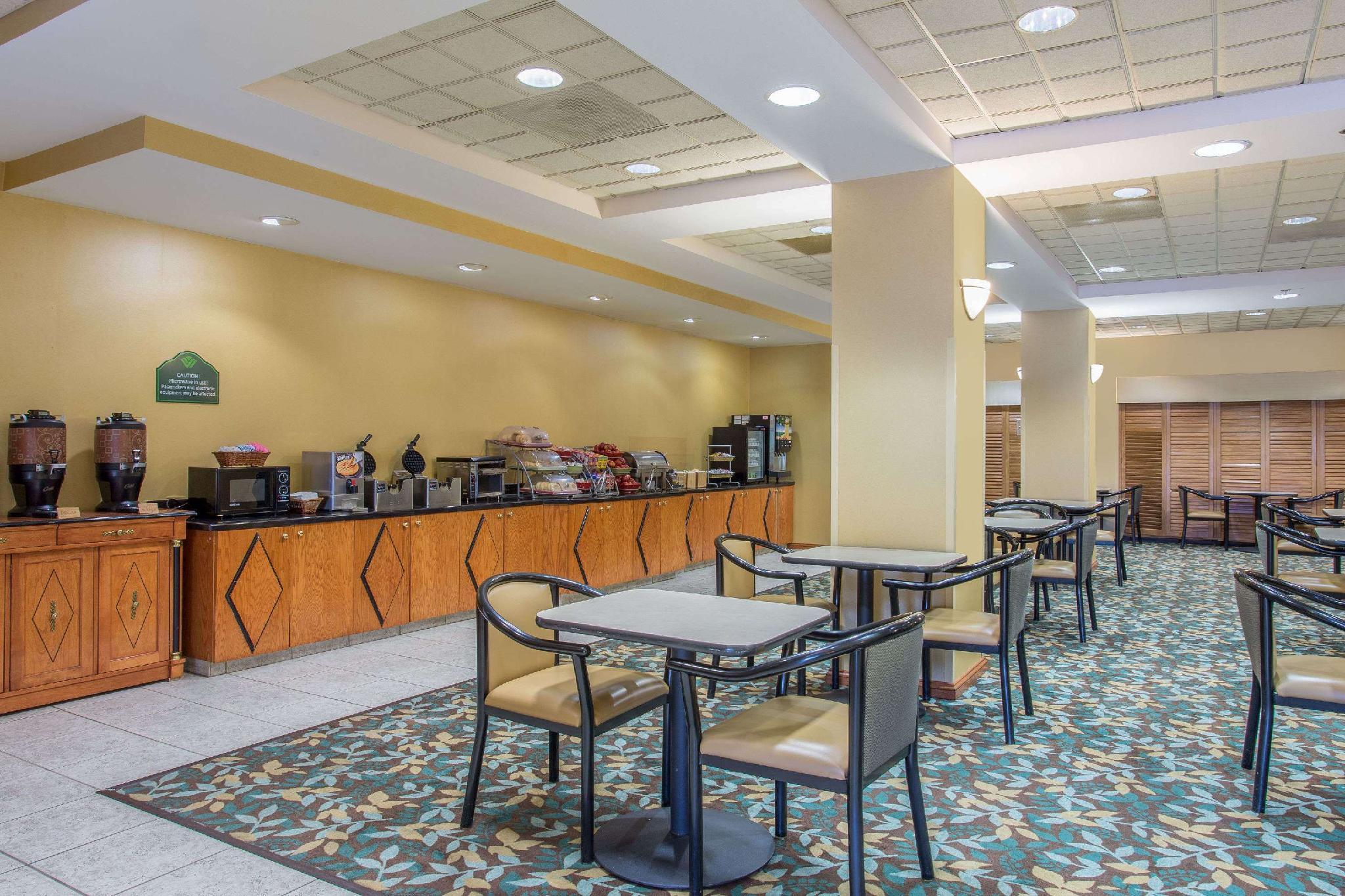 Holiday Inn Fredericksburg - Conference Center By Ihg Екстериор снимка