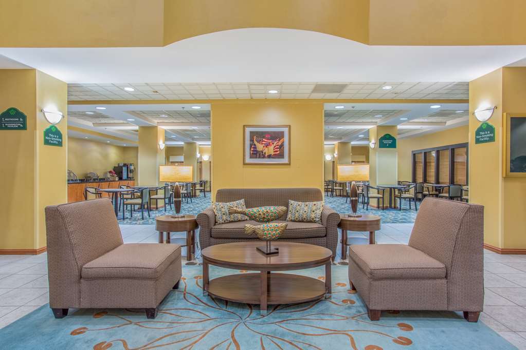 Holiday Inn Fredericksburg - Conference Center By Ihg Интериор снимка