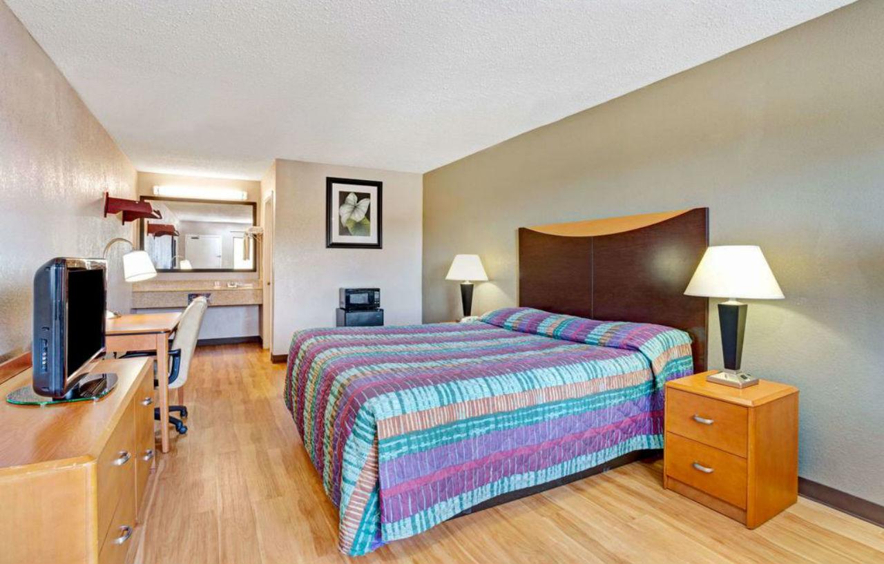 Holiday Inn Fredericksburg - Conference Center By Ihg Екстериор снимка